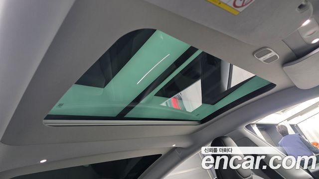 Tesla Model 3 2025 — photo 23