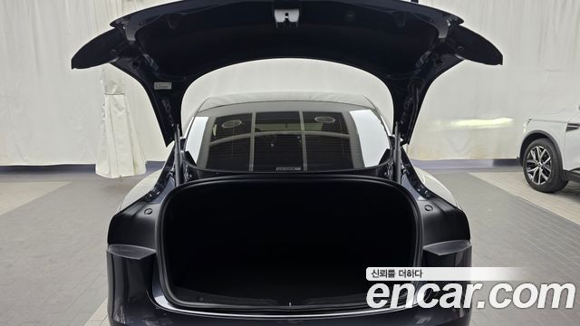 Tesla Model 3 2025 — photo 26