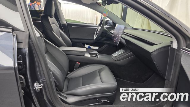 Tesla Model 3 2025 — photo 16