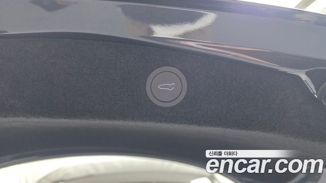 Tesla Model 3 2025 — photo 29