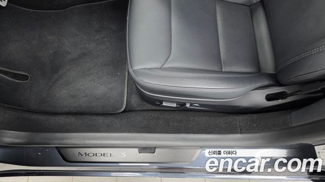 Tesla Model 3 2025 — photo 31