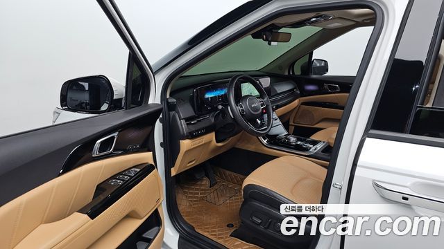 Kia Canival 2023 — photo 13