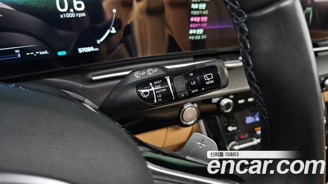 Kia Canival 2023 — photo 25