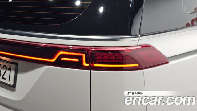 Kia Canival 2023 — photo 9
