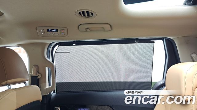 Kia Canival 2023 — photo 31
