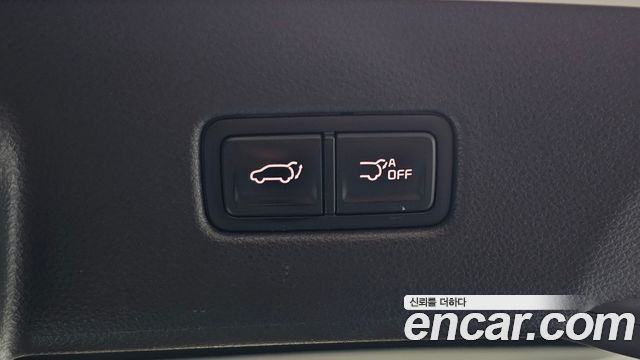 Kia Canival 2023 — photo 35
