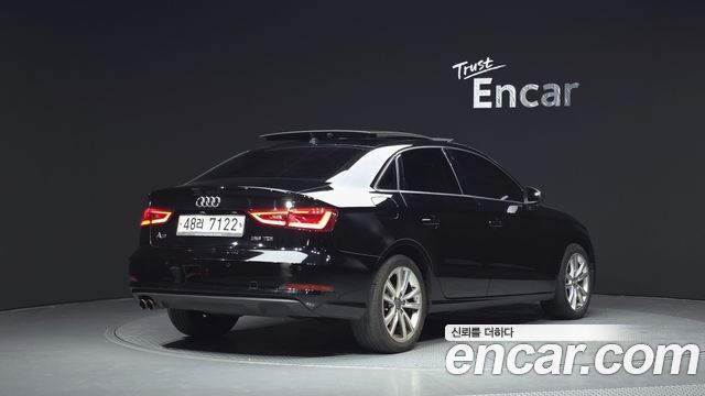 Audi A3 2015 — photo 2