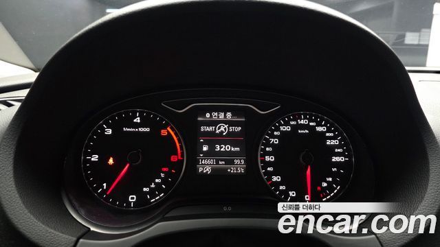 Audi A3 2015 — photo 8