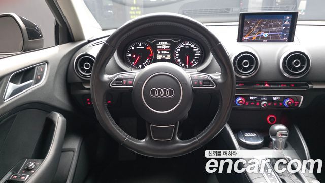 Audi A3 2015 — photo 13