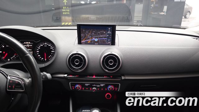 Audi A3 2015 — photo 14