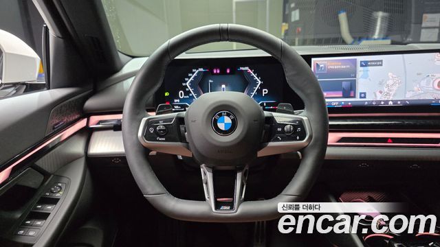 BMW 5-Series 2025 — photo 19