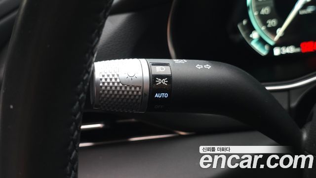 Genesis GV80 2022 — photo 23