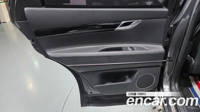 Genesis GV80 2022 — photo 15
