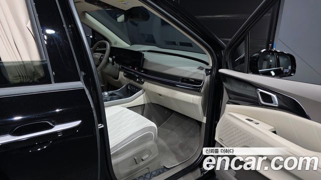 Kia Canival 2025 — photo 17