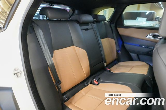 Land Rover Range Rover Velar 2025 — photo 14
