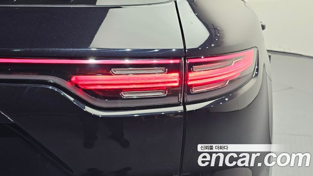 Porsche Cayenne 2021 — photo 9