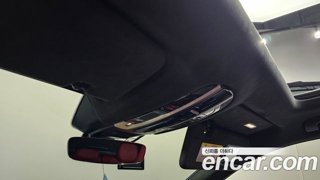Porsche Cayenne 2021 — photo 27