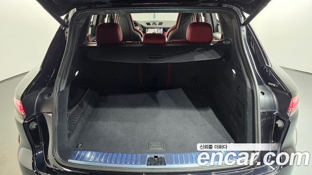 Porsche Cayenne 2021 — photo 41