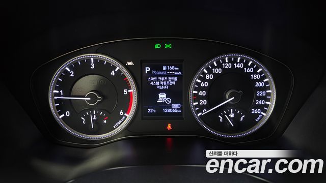 Hyundai Santafe 2019 — photo 11