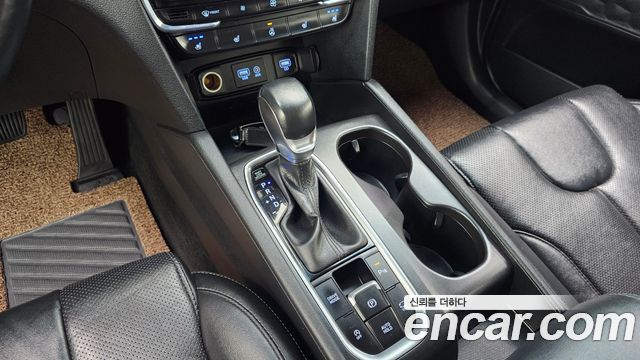 Hyundai Santafe 2019 — photo 12