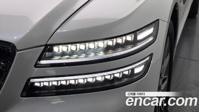 Genesis G80 2027 — photo 8