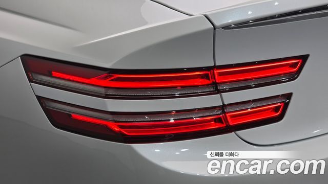 Genesis G80 2027 — photo 9