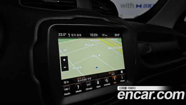 Jeep Renegade 2019 — photo 20