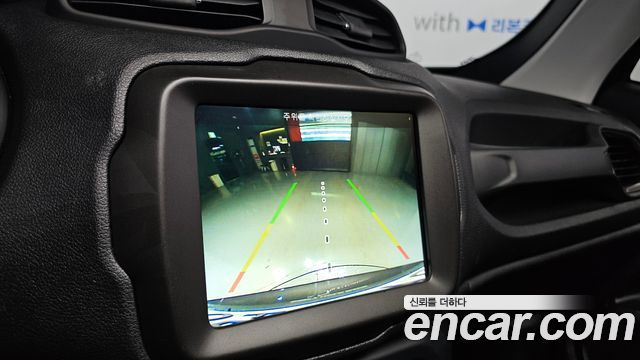 Jeep Renegade 2019 — photo 21