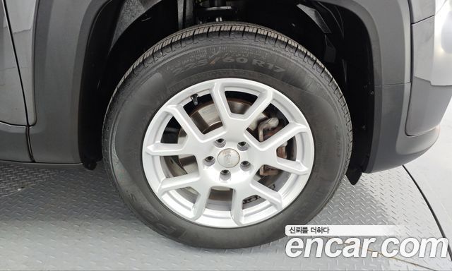 Jeep Renegade 2019 — photo 7