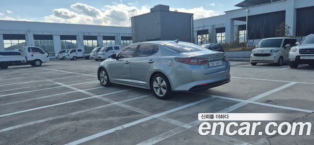 Kia K5 2015 — photo 7