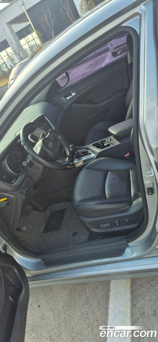 Kia K5 2015 — photo 9