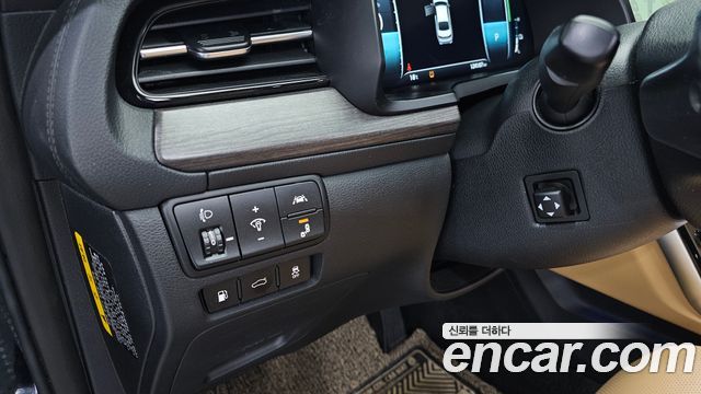 Kia K7 2020 — photo 23