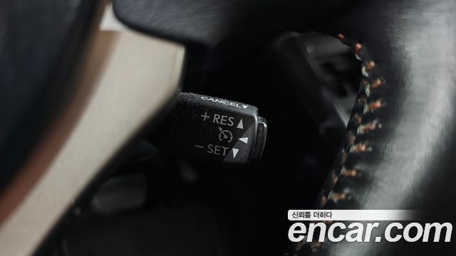 Lexus CT200h 2018 — photo 29