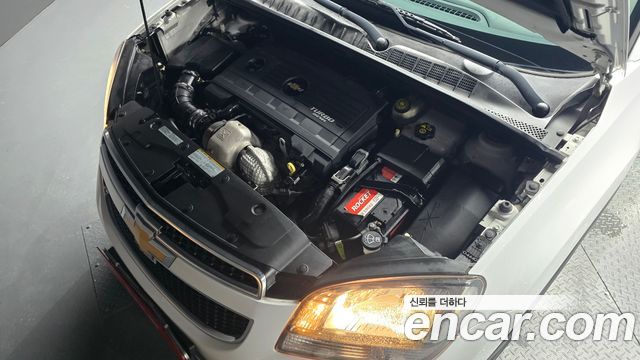 Chevrolet Korea Orlando 2012 — photo 6
