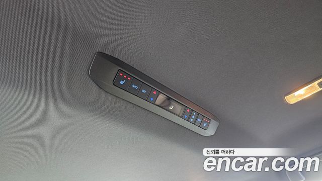 Toyota Sienna 2023 — photo 31
