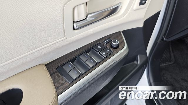 Toyota Sienna 2023 — photo 34