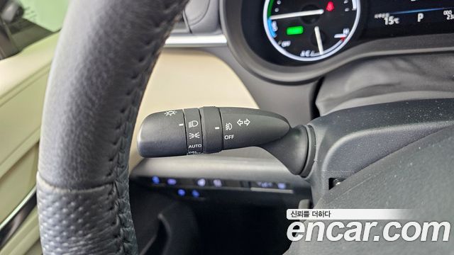 Toyota Sienna 2023 — photo 35