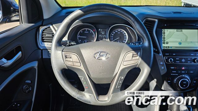 Hyundai Santafe 2016 — photo 13