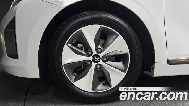 Hyundai Ioniq 2018 — photo 5