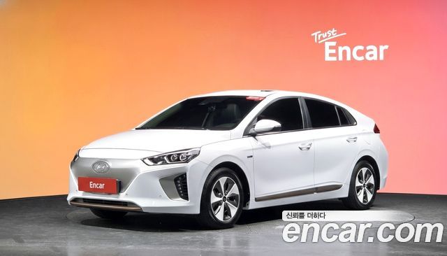 Hyundai Ioniq 2018 — photo 1