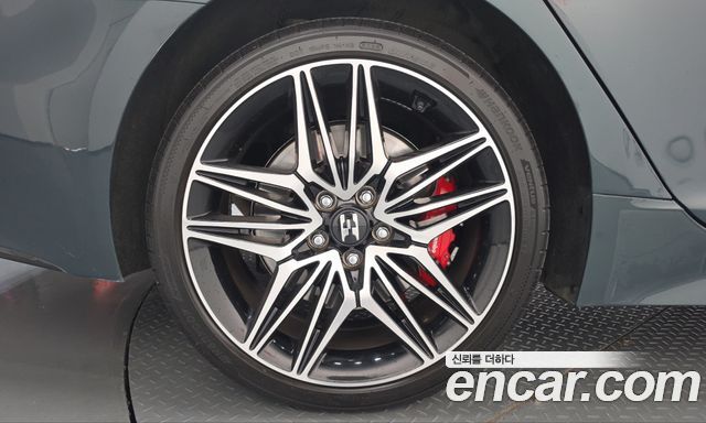 Kia Stinger 2023 — photo 5