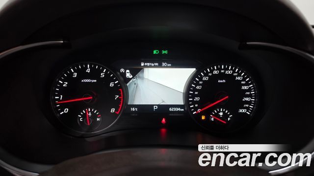 Kia Stinger 2023 — photo 11