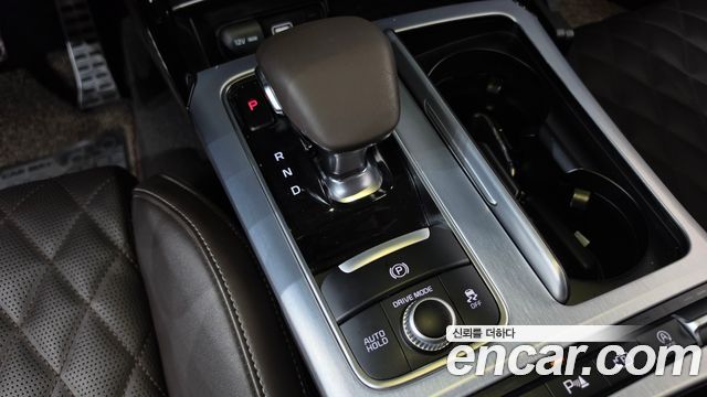 Kia Stinger 2023 — photo 12