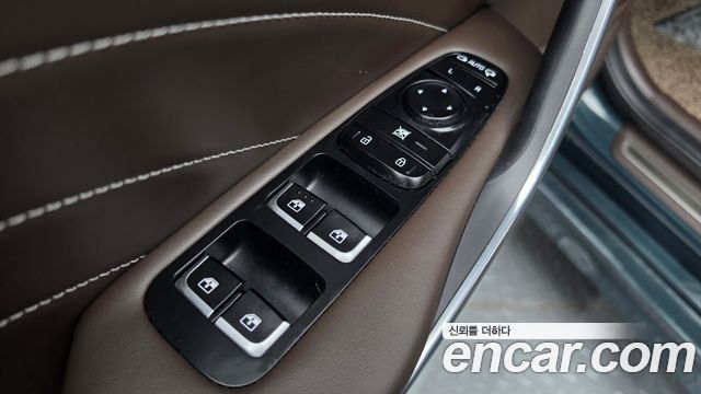 Kia Stinger 2023 — photo 27