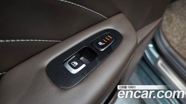Kia Stinger 2023 — photo 28