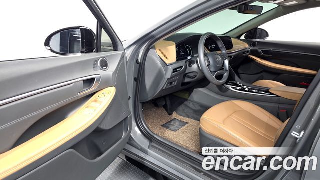 Hyundai Sonata 2022 — photo 13