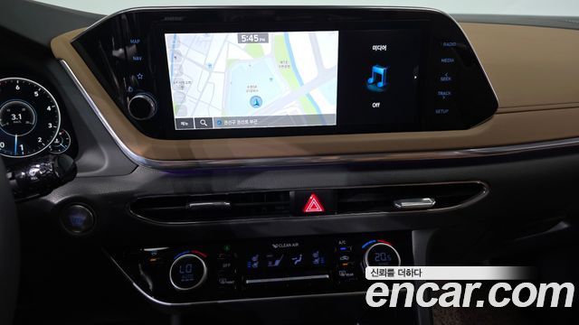 Hyundai Sonata 2022 — photo 18
