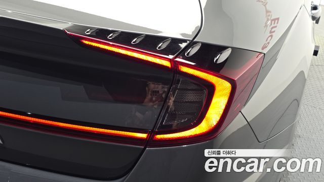 Hyundai Sonata 2022 — photo 9