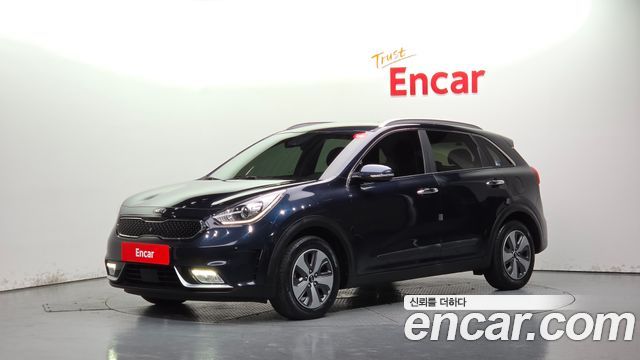 Kia Niro 2018 — photo 1