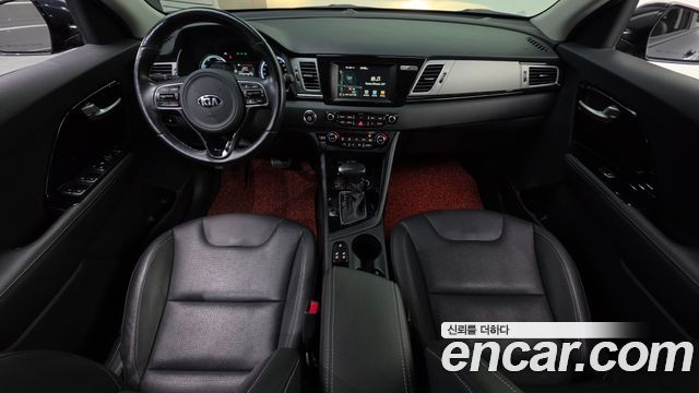 Kia Niro 2018 — photo 10